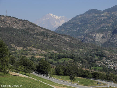 Prime vedute sul Monte Bianco dal castello d'Introd