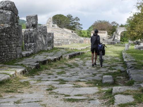 Saepinum - Visita all'antica insediamento romano del Molise